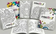 Cadernos de colorir personalizados.